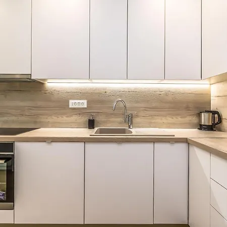 Apartment Maestral