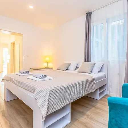 Maestral Apartment