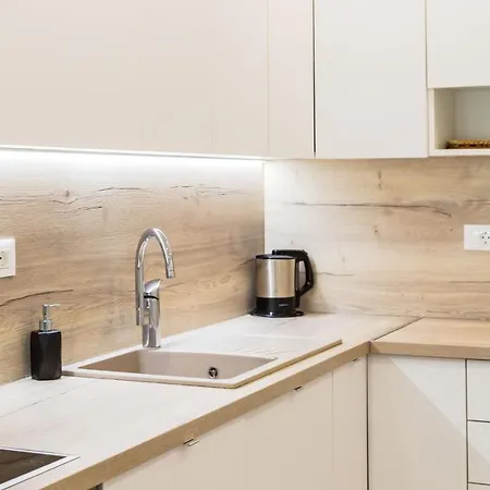 Maestral Apartment Makarska